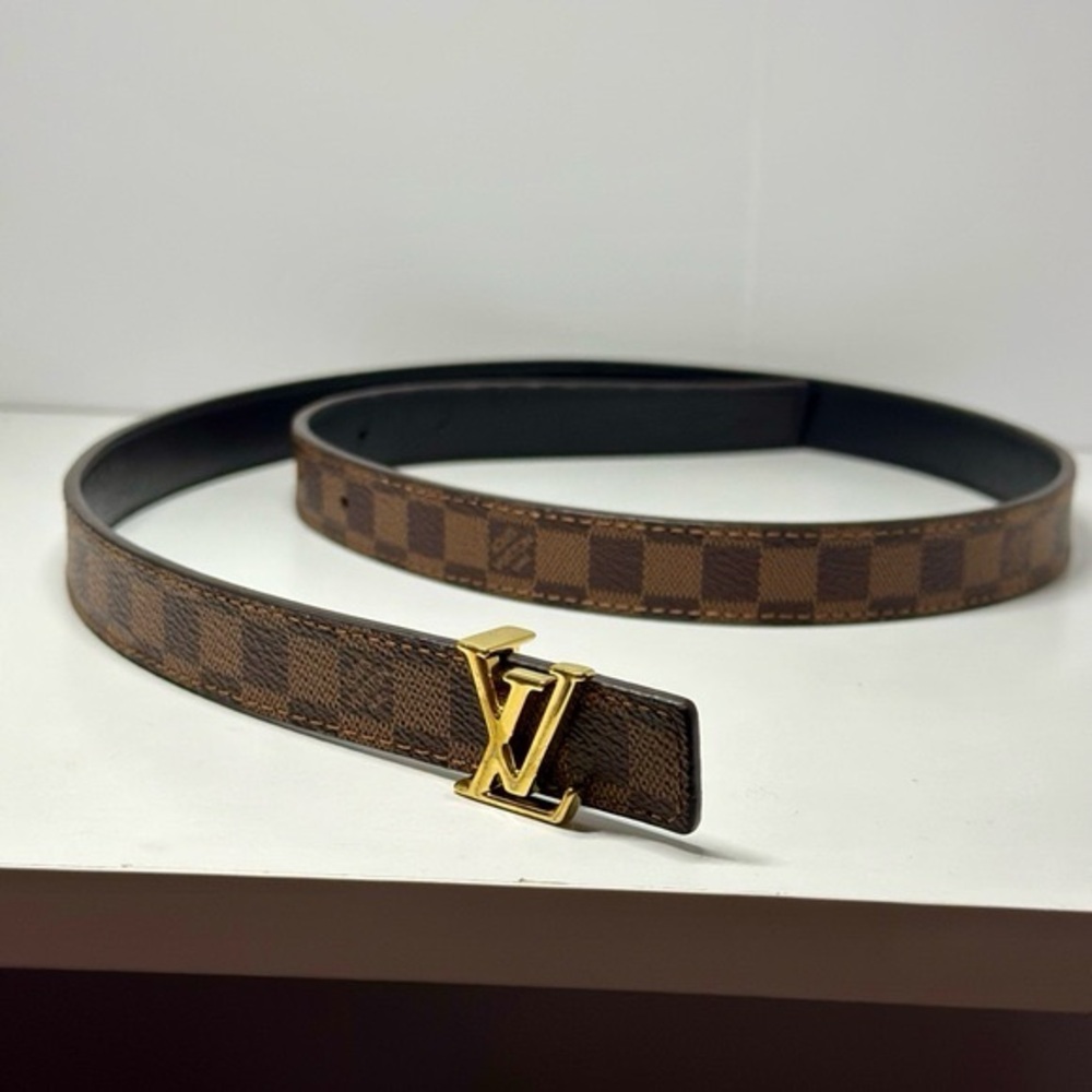 LV Iconic 25 mm Reversible Belt
Size 90
New